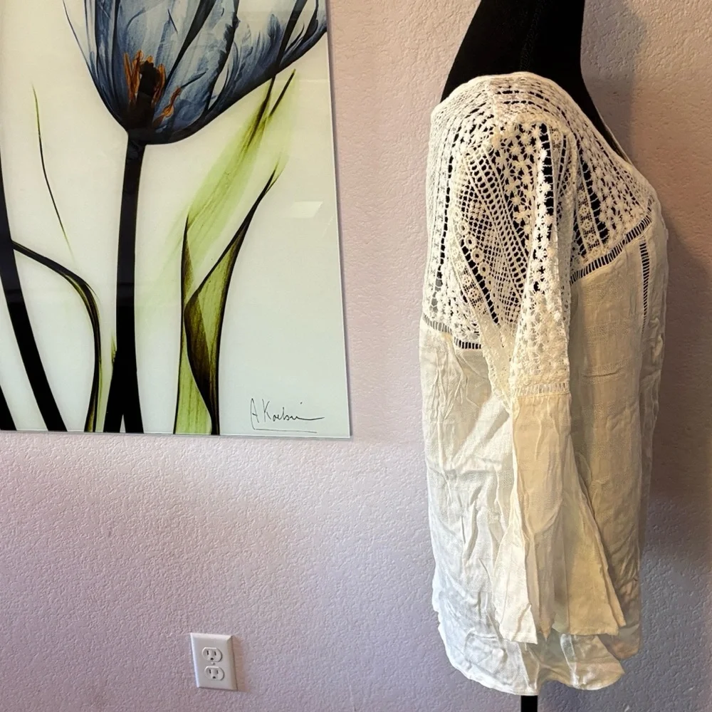 shirt size medium - Picture 2 of 4